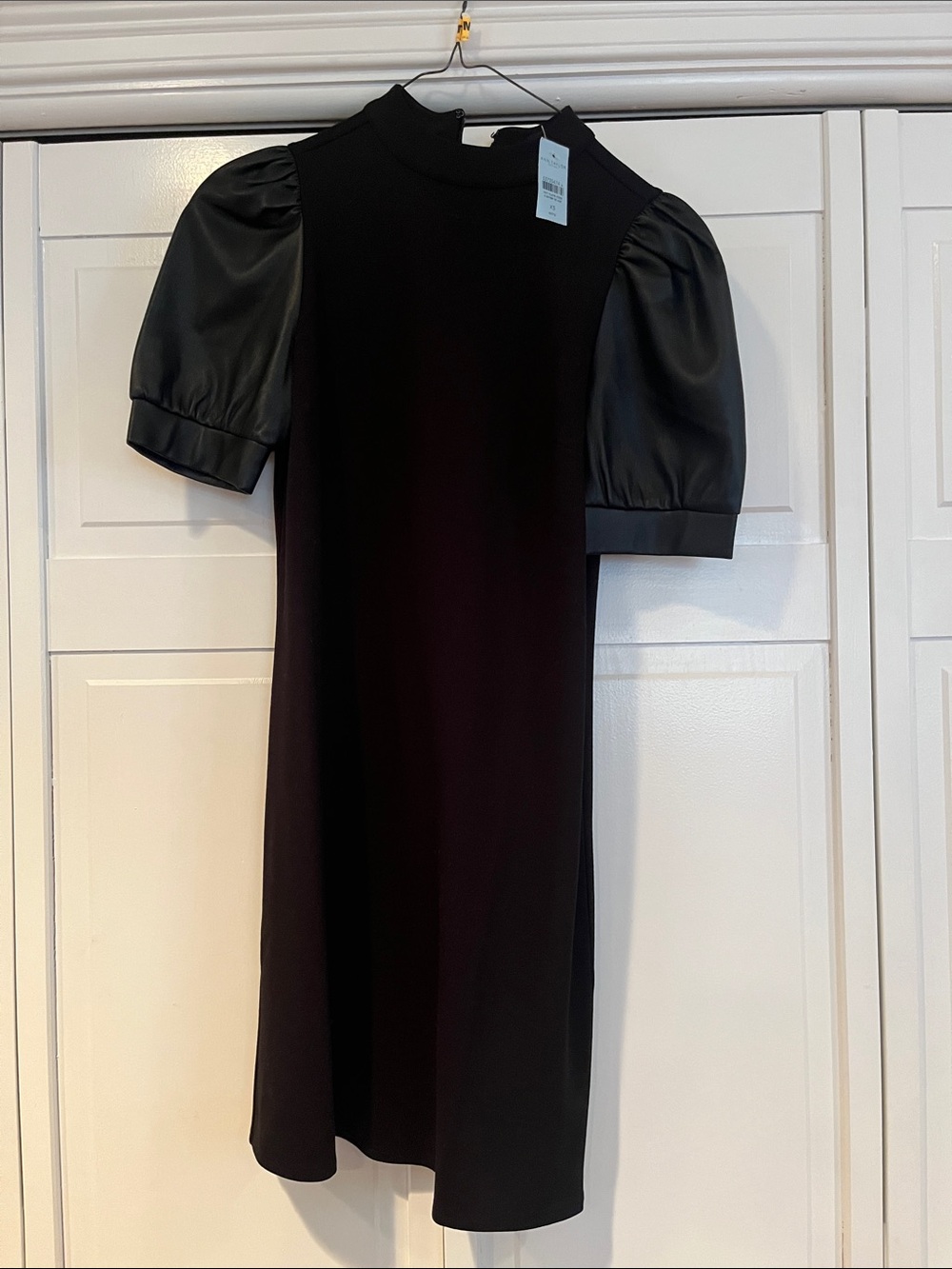 Ann Taylor Black Puff-Sleeve Shift Dress